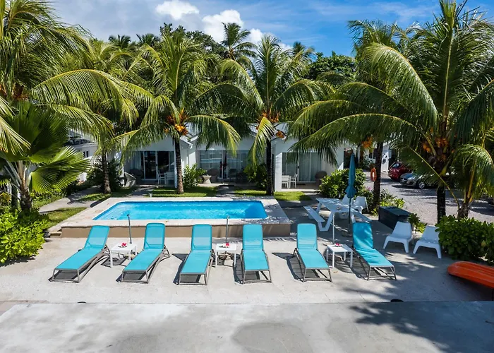Le Nautique Beachfront Apartments
