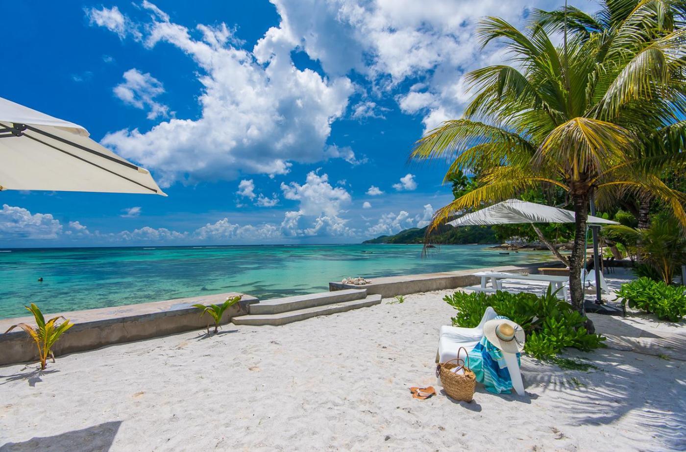 Apartment Le Nautique Beachfront Anse Royale